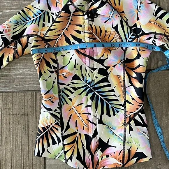 Billabong Women's Surf Capsule Wetsuit Jacket - Picture 9 of 11